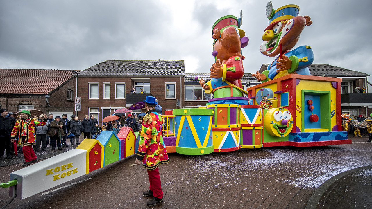 Fraaie Optocht In Klotland Siris Nl